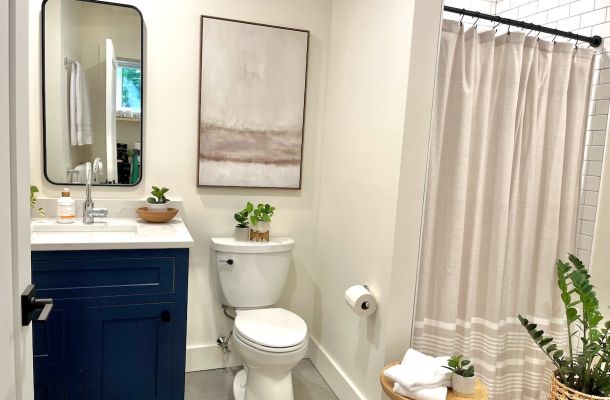 Shelburne Falls Firehouse Studios Bathroom